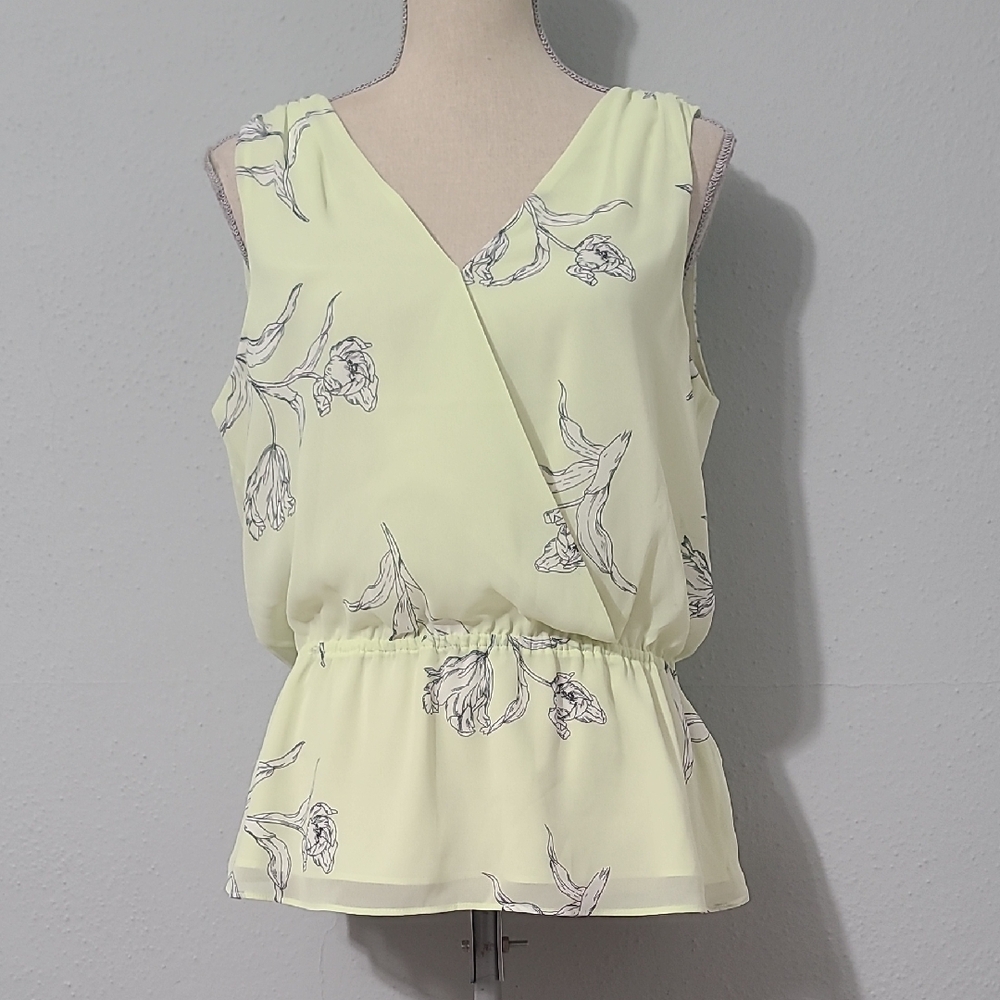 Banana Republic Yellow Floral Sleeveless V Neck Peplum Top NWT Size M